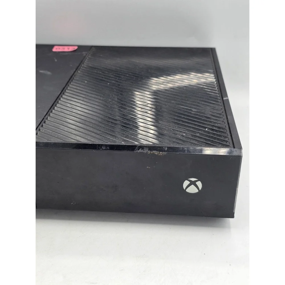 Microsoft Xbox One Replacement Console 1540 -‎ 500gb Console Only - WORKS